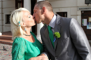 Iš sunkiai sužalotos dainininkės palatos – naujos žinios