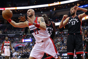 Lenką sutikęs Jonas Valančiūnas gynyboje nespindėjo