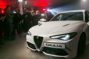 Lietuvoje pasirodžiusi „Alfa Romeo Giulia“ žengė į superautomobilių lygą