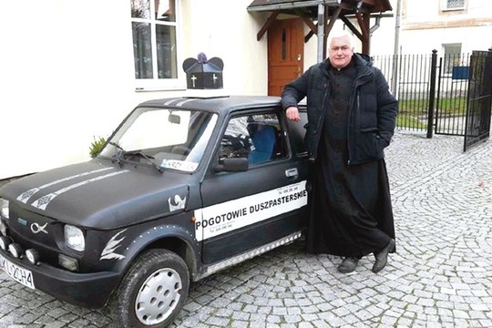 Geraširdis Lenkijos kunigas siūlo skubų Ligonių patepimo sakramentą