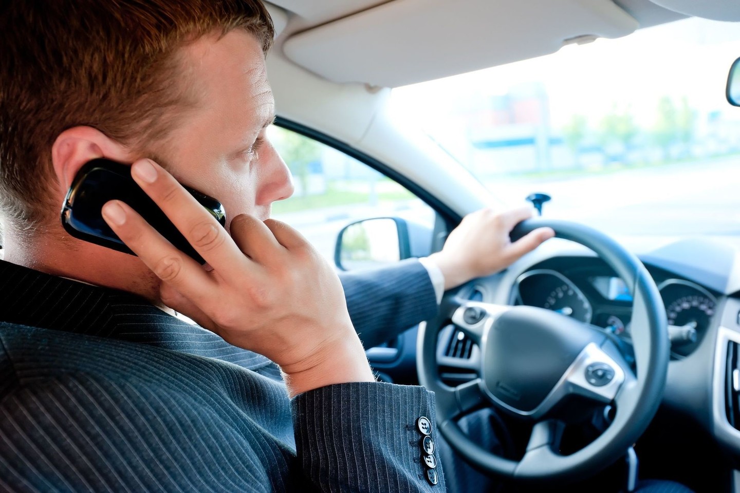 Verslininkas pasipiktinęs, kad miesto centre ypač sunku rasti vietą automobiliui.