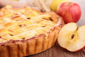 Plokštainis su obuoliais: receptui – beveik 100 metų, o jis dar populiarus