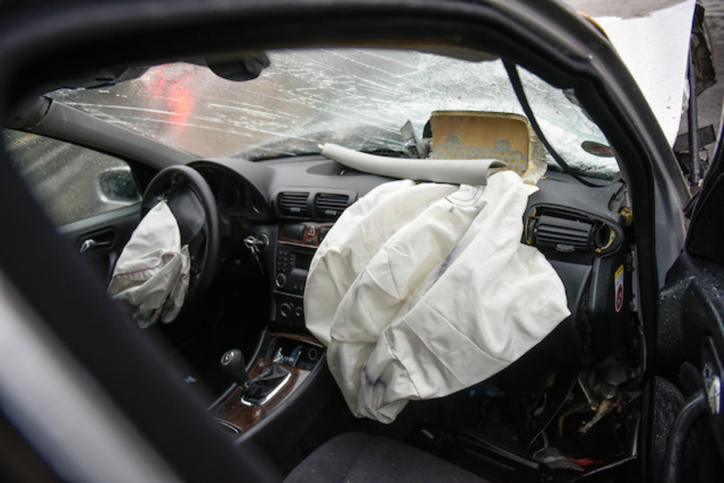 Panevėžyje per avariją girtas „Audi“ vairuotojas sukėlė didelę avariją.