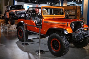 Padirbtomis detalėmis prekiavusiems kinams užkūrė tikrą pragarą