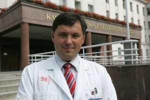 Perspėjo lietuvius: vaistų nuo skausmo vartojimas baigiasi ir mirtimi