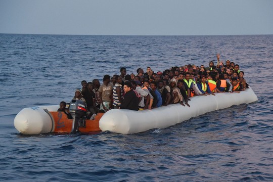 Vokietija nebe tokia svetinga: nori, kad migrantai būtų stabdomi jūroje