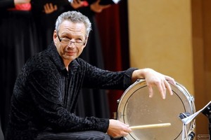 Ph. Glasso Koncertas perkusijai kibirkščiuos Niujorko dvasia