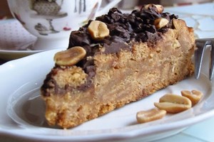 Keptas „Tinginys“ su sutirštintu pienu – lyg „Snickers“ šokoladukas