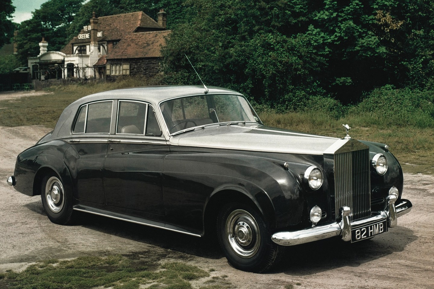 „Rolls-Royce Silver Cloud“ (1956 metų).<br>Gamintojo nuotr.
