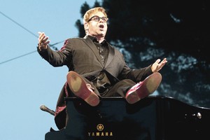 Į Vilnių atvykstantis Eltonas Johnas atsiveža ir baldus, ir virtuvę