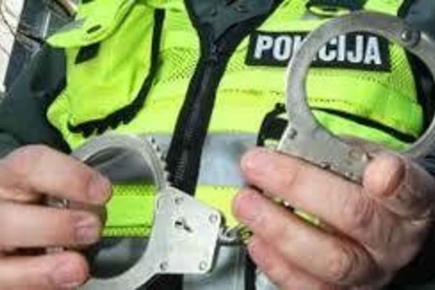 Vilkaviškio r. policija kuriam laikui sutramdė automobilius vogusius nepilnamečius.