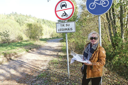 Už kiek sutiktumėte, kad per jūsų sklypą tiestų dviračių taką? Kaunietė neapsisprendžia