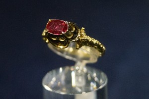 Barbora Radvilaitė su meilės laiškais savo karaliui siųsdavo ir žiedus