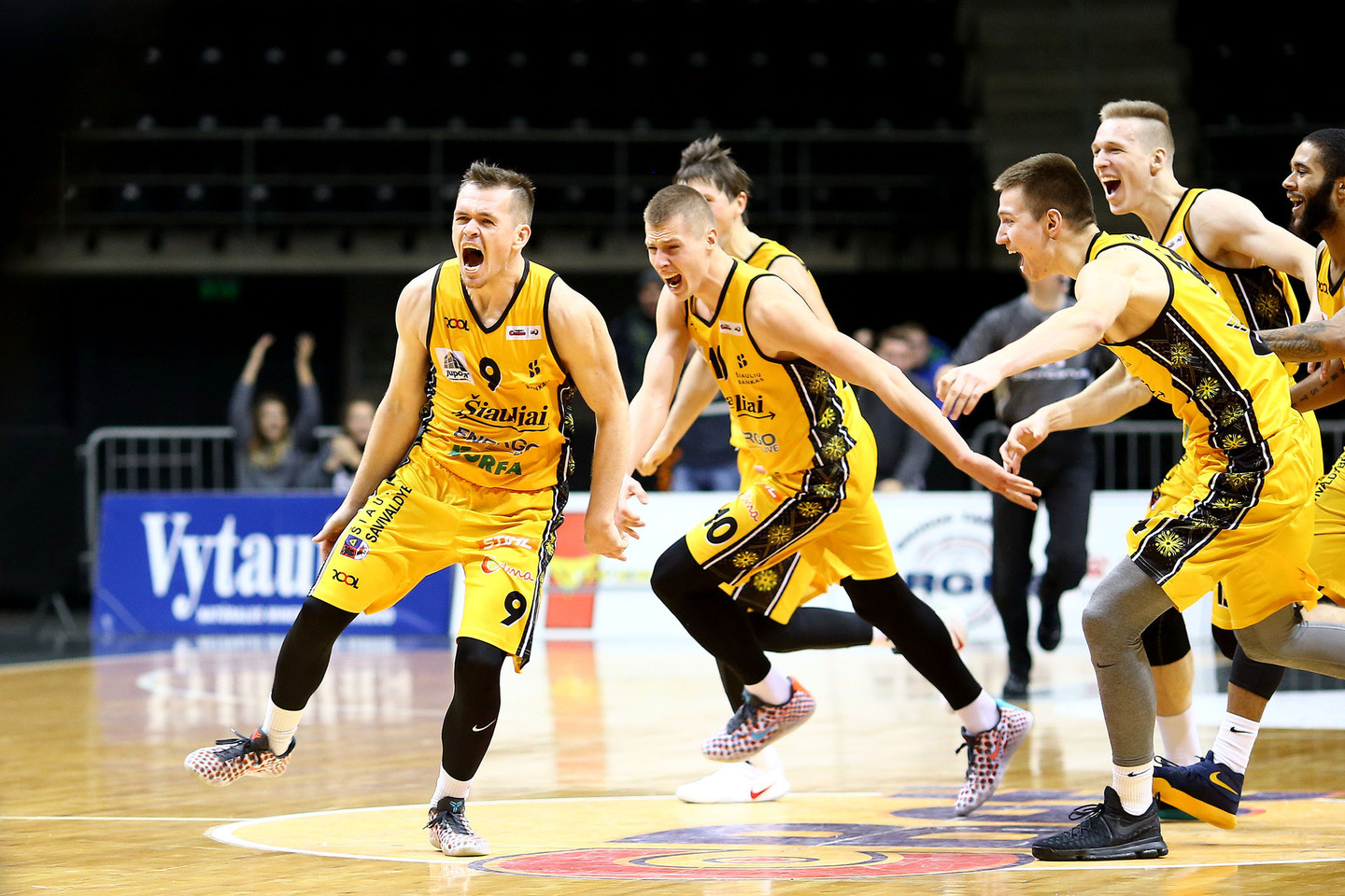 D.Gvezdauskas (Nr. 9) išplėšė pergalę.