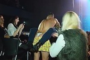 Kaunietės pasinėrė į ekstazę: kaitino striptizo šokėjai