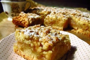 Trupininis pyragas su obuoliene: receptas, kuris gelbėja visais gyvenimo atvejais