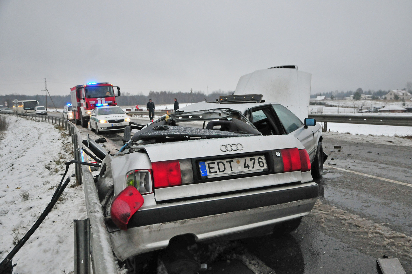 Trečiadienio rytą netoli Vilniaus įvyko tragiška avarija.<br>A.Vaitkevičiaus nuotr.