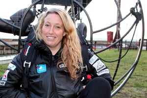 Paskui migruojančias gulbes lekianti oreivė jau perskrido Lietuvą