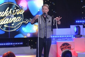 „Kelyje į žvaigždes“ išgarsėjęs Mino atliko dešimt geriausių savo dainų.