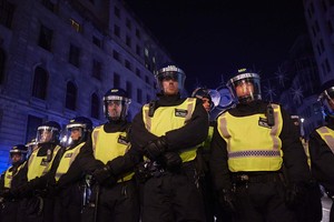 Jungtinės Karalystės saugumo tarnyboms leista vykdyti sekimą dideliu mastu