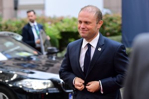 Maltos premjeras perspėja: „ES lyderiai neblefuoja dėl „Brexito“ sąlygų“
