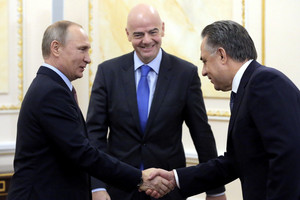 Naująjį pasaulio futbolo vadą apraizgė ir Vladimiro Putino pasiūlymas