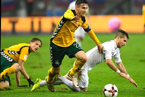 Lietuvos futbolo perlui likimas siūlė ne kamuolį, o dainininko karjerą