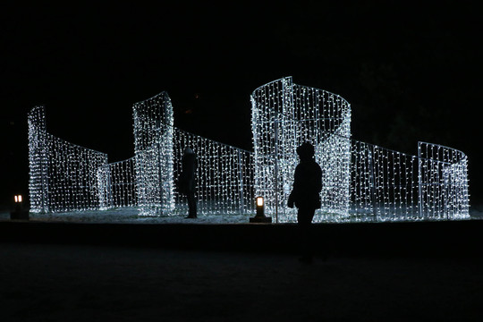 Kauno pilis sužibo tūkstančiais lempučių<br>G. Bitvinsko nuotr.