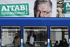 Nuo pareigų nušalintam Talino merui Savisaarui oficialiai pareikšti kaltinimai