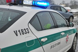 Policija ieško jaunuolių: dingo nepilnametė ir 21 metų vaikinas