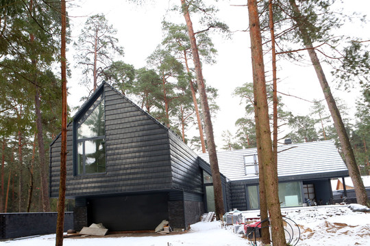 Štai koks namas atiteko kyšininkavimu įtariamam Kauno rajono valdininkui