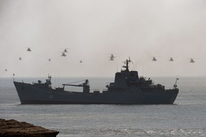 Įtampa Kryme: Ukraina išbando raketas, Rusija telkia karo laivus