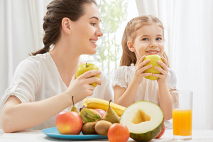 Jūsų vaikas nevalgo daržovių ir vaisių? 5 vaikų psichiatro patarimai