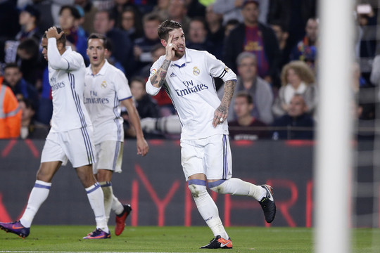 „Barcelona“ to neatleis: po įvarčio „Real“ žaidėjas rodė vidurinį pirštą