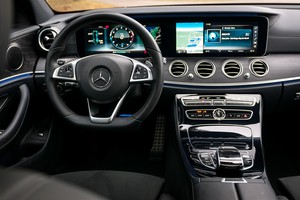 Vairavimo nebeužtenka: automobilių galimybės stebina