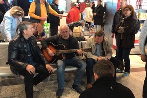 Geros nuotaikos užtaisas – Ovidijaus Vyšniausko koncertas Stambulo oro uoste