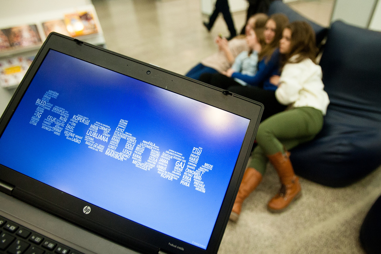 88 proc. nepilnamečių internetu naudojasi be suaugusiųjų priežiūros.