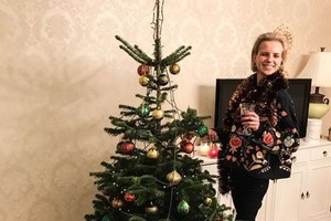 Politiko žmona Evita Jonauskė žada nusirengti prie eglutės už patiktukus