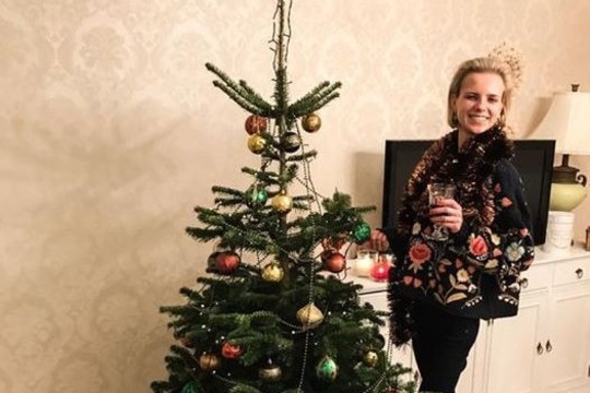 Politiko žmona Evita Jonauskė žada nusirengti prie eglutės už patiktukus