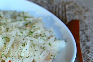 Šventinio stalo pažiba – firminė silkė po baltais patalais