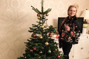 Seksualią nuotrauką žadėjusios politiko žmonos gerbėjai liks nieko nepešę