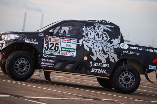 Dakaro gerbėjams – galimybė pasižvalgyti po B.Vanago visureigį