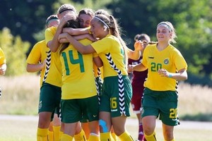 Pagalbos šauksmas: mirusį Lietuvos moterų futbolą gelbės emigrantės