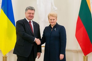 Ukrainos prezidentas diplomatinių santykių 25-mečio proga dėkoja Lietuvai
