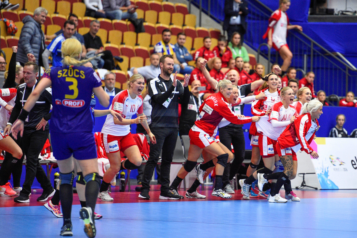 Danijos rinktinė šventė pergalę.