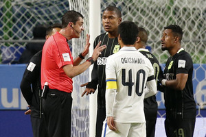 Futbolo istorija – perrašyta: teisėjas priėmė revoliucinį sprendimą