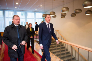 Saulius Skvernelis lankosi ministerijose: pristato naujuosius ministrus