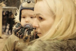 Pamatykite: Laisva vaizdo klipe parodė savo sūnų ir kuklius namus