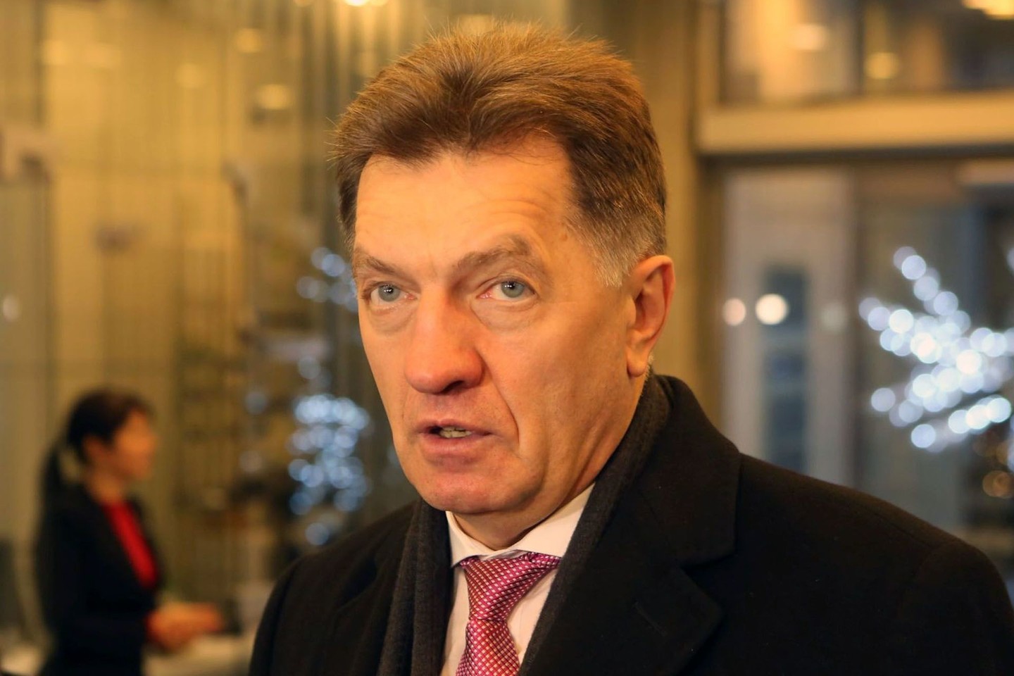 Socialdemokratų lyderis A.Butkevičius teigė, kad koalicijos taryboje šis klausimas nesvarstytas ir joks bendras sprendimas nepriimtas.