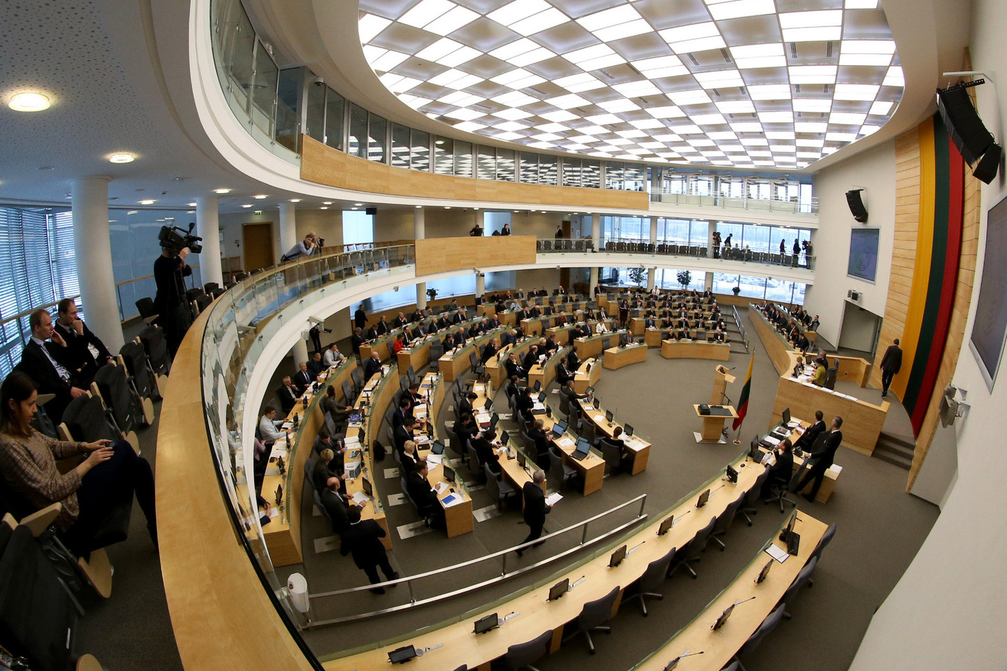 Seimas priėmė svarstyti „Sodros“ 2017 metų biudžeto antrąjį variantą. Toliau jį parlamentarai svarstys gruodžio 20-ąją.